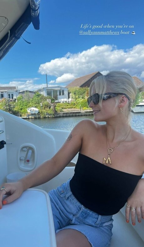 Millie Gibson onlyfans naked