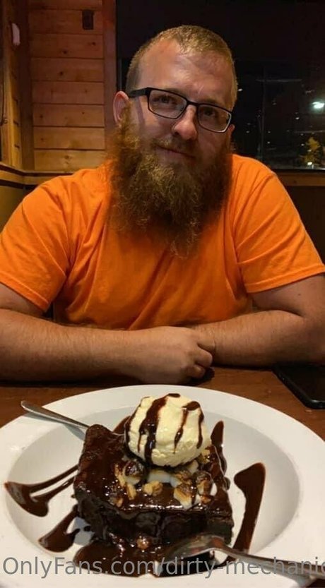 dirty mechanic1992 onlyfans explicit content
