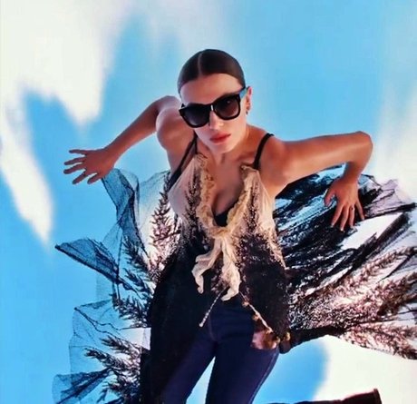 Millie Bobby Brown naked leaked onlyfans