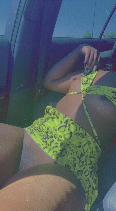 itstaylor official onlyfans strip