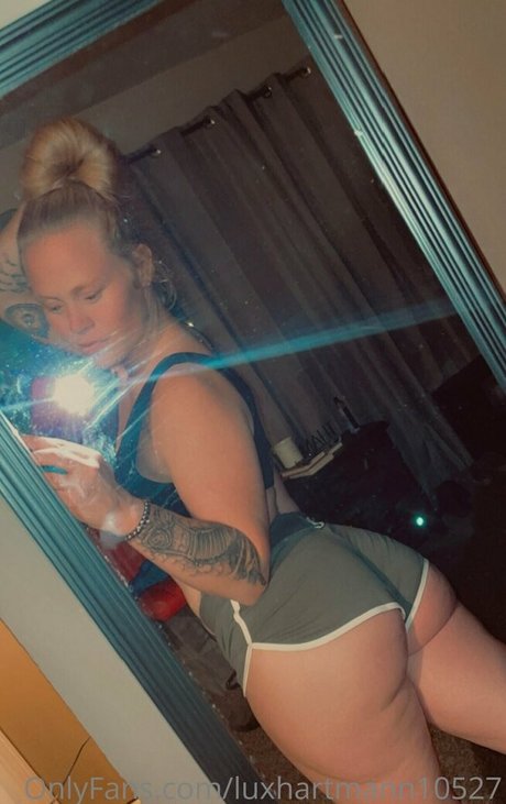 luxhartmann10527 onlyfans striptease