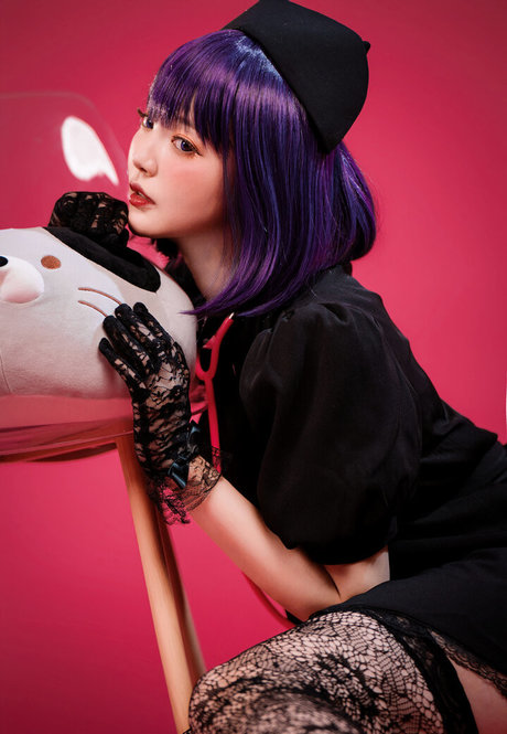 Ying Tze onlyfans tits