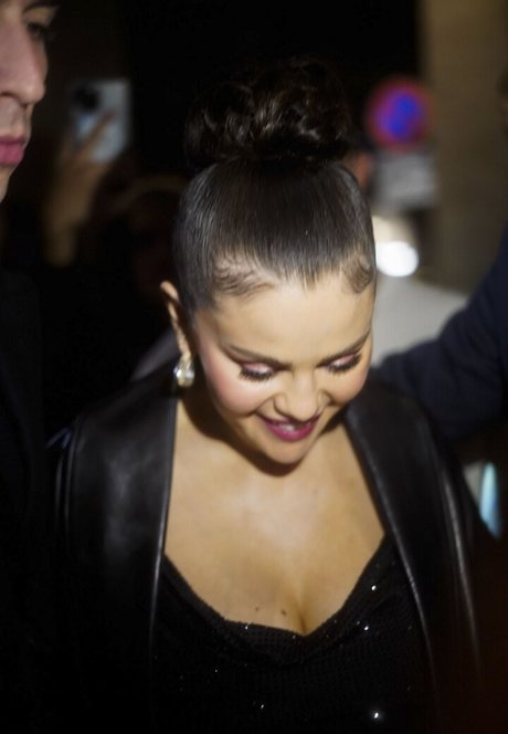 strip nude onlyfans pretty print