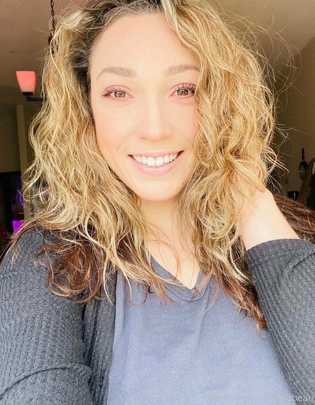 lilylabeau only fans leaked