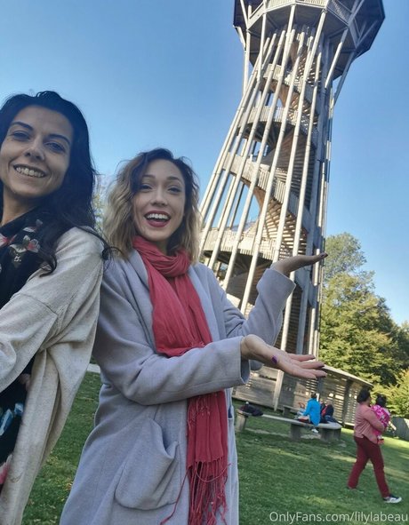 lilylabeau onlyfans nude photos