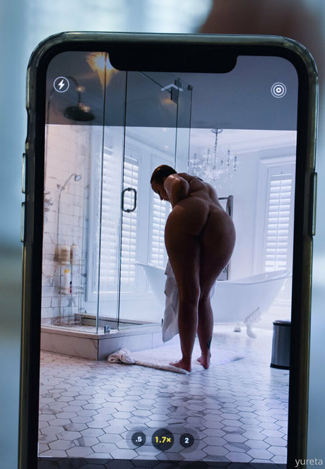 40 years old onlyfans sexy naked photo