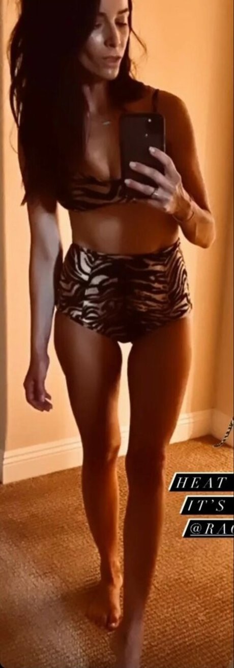 Abigail Spencer onlyfans naked pics