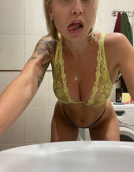 Lyubov Tomskaya onlyfans leaked naked