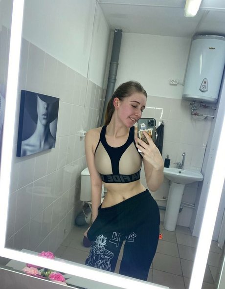 Zefirka natsuki onlyfans nude