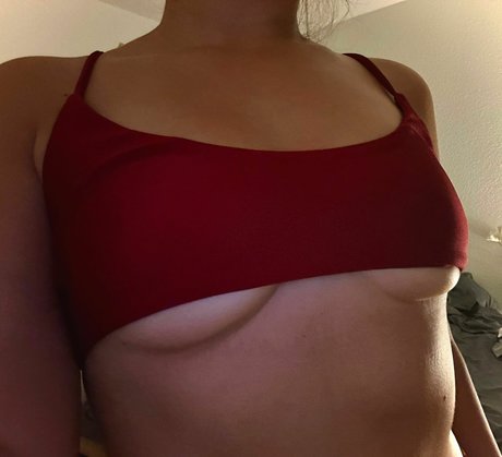 kleine nymphe nude only fans