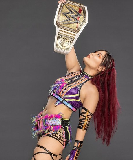 Iyo Sky feet onlyfans