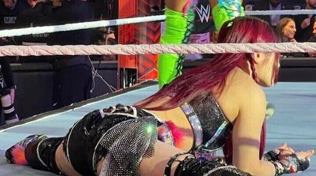 Iyo Sky onlyfans leams