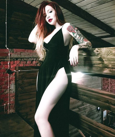 beautiful japanese onlyfans top shot