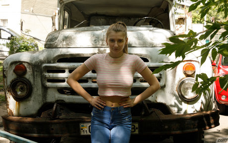 Regan Budimir nude onlyfans leak