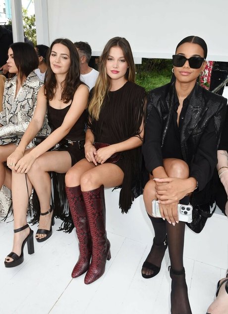 Olivia Holt onlyfans strip tease