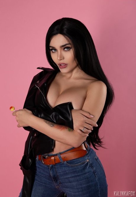 Kalinka Fox strip onlyfans