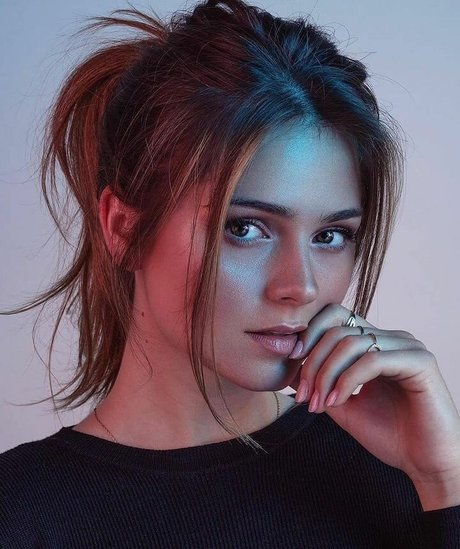 Jessy Hartel onlyfans model