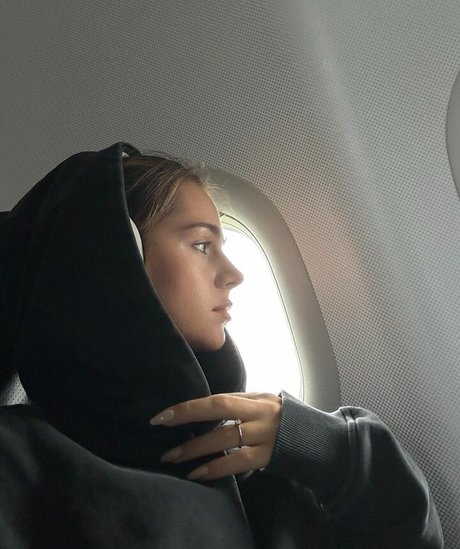 Jessy Hartel onlyfans.