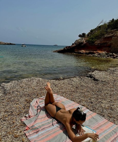 Rafa Kalimann onlyfans naked