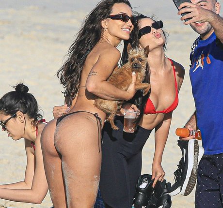 Rafa Kalimann onlyfans naked leak