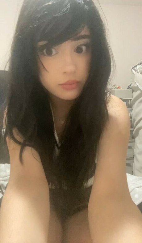 marisnot12 onlyfans topless