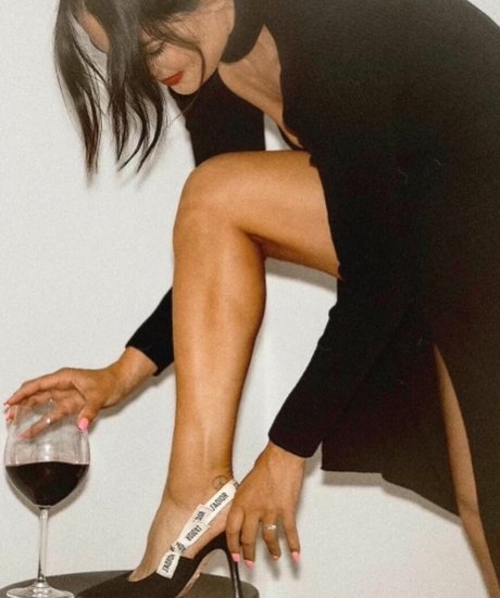 The Bella Twins_ onlyfans leaked