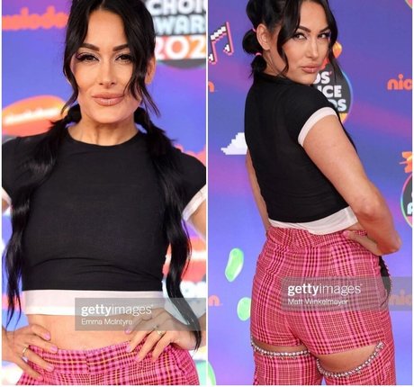 The Bella Twins_ onlyfans porn leaks