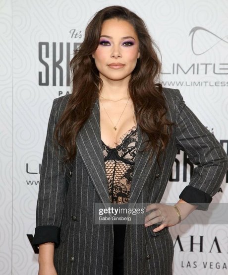 Jessica Parker Kennedy onlyfans nude