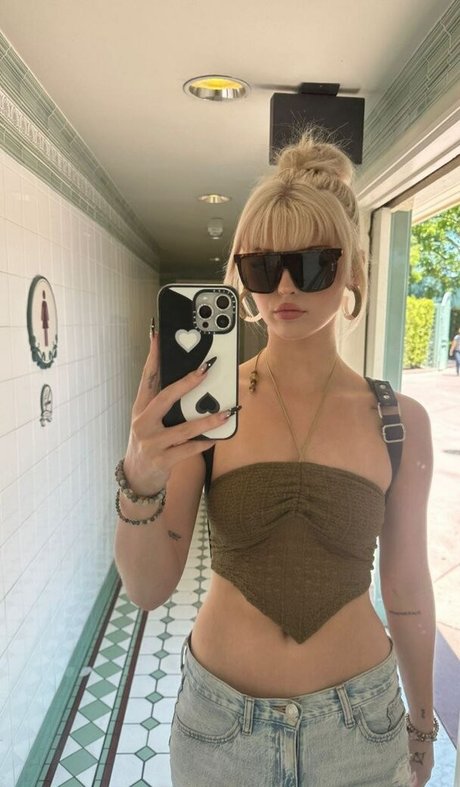 Loren Gray onlyfans post