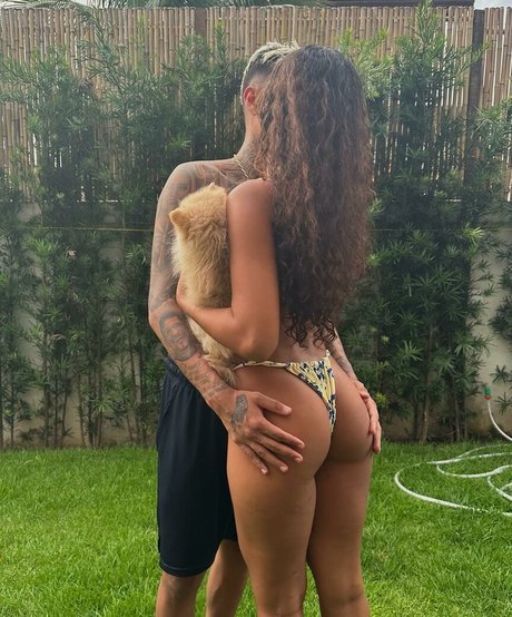 Bella Campos onlyfans strip tease