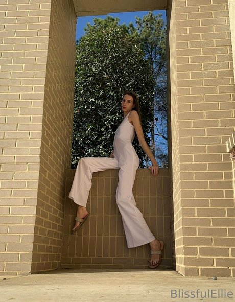 blissfulellie nude onlyfans leak