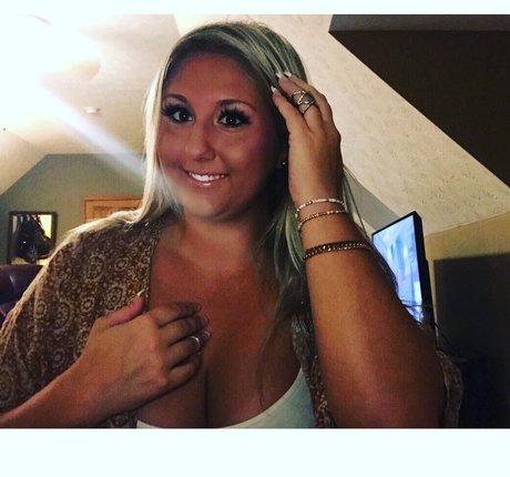 Lauren Lincoln onlyfans hot