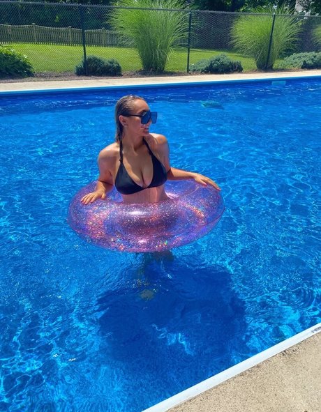 Angelina Cross only fans sex