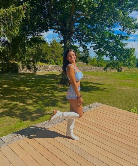 Nicole Fatone onlyfans leaked