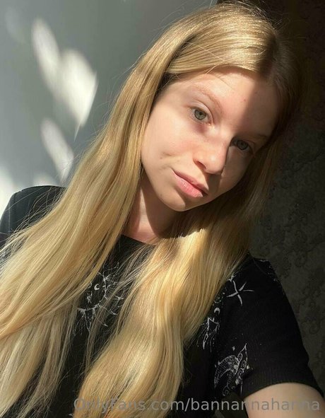 bikini onlyfans free photo