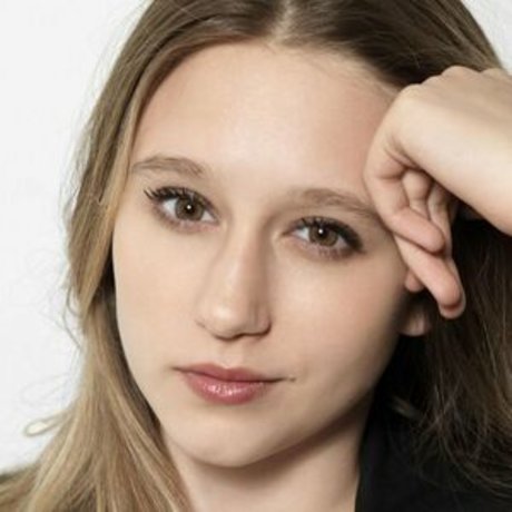 Taissa Farmiga onlyfans keak