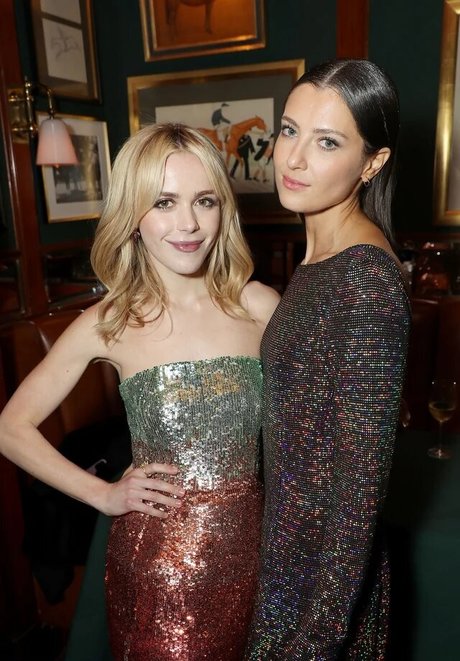 Kiernan Shipka nude onlyfans leak