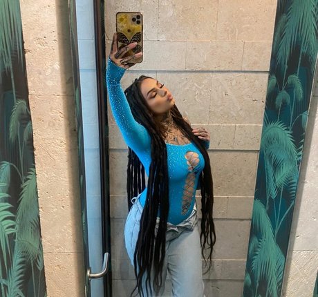 Zhavia only fans nudes