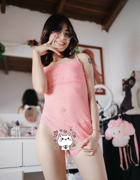 evee meow only fans content