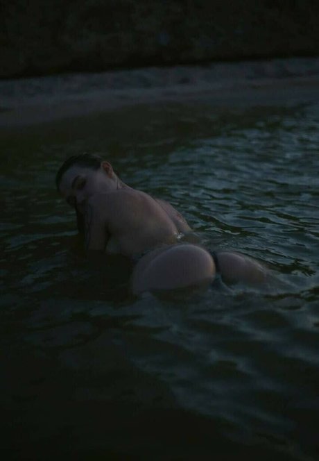 Sorabi onlyfans strip tease