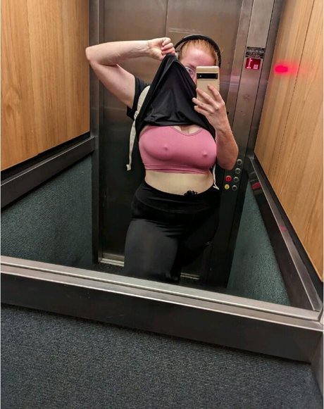 SpicyHani onlyfans nude photos