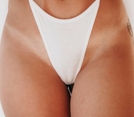 isabelladm onlyfans leaked pics