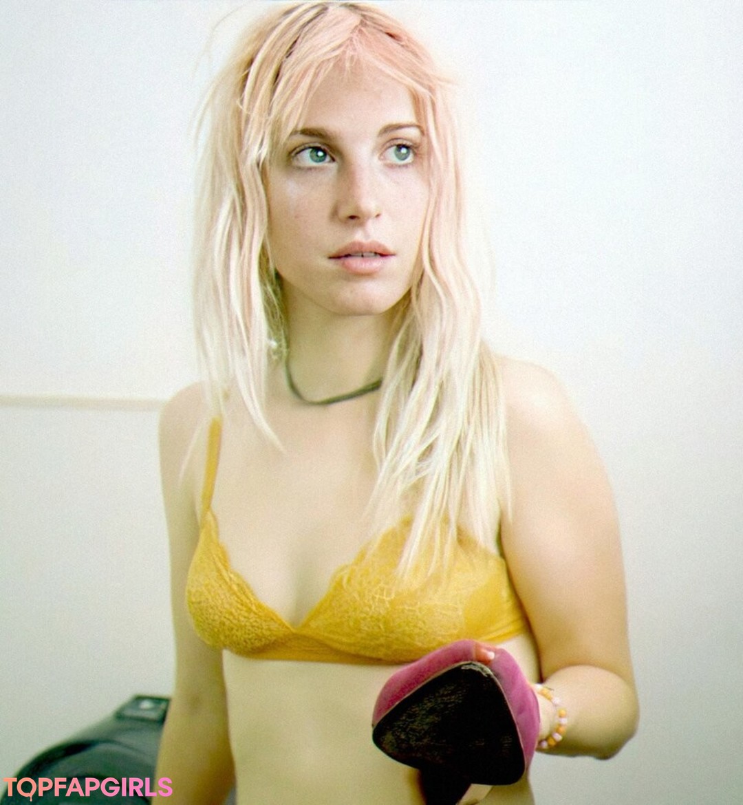 uncut onlyfans beautiful nude shots