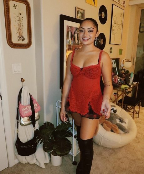 Avani Gregg nude onlyfans