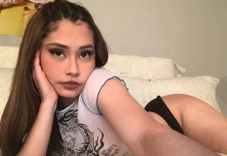 devilsdolll onlyfans picture