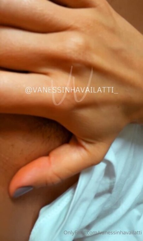 Vanessinha Vailatti onlyfans leaked tits