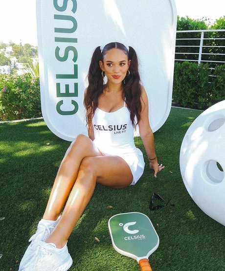 Madison Pettis onlyfans nude pictures