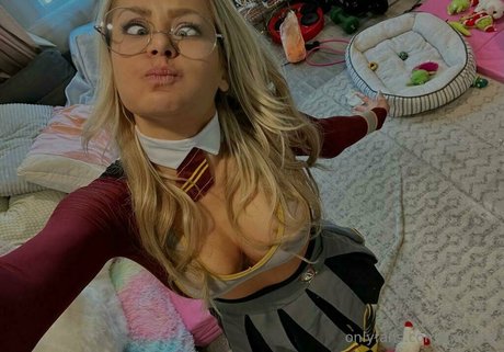 midget trans onlyfans free naked frame