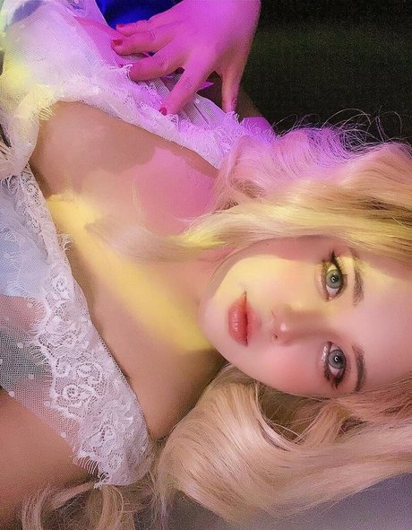 Charlotte LinLin leaked onlyfans.