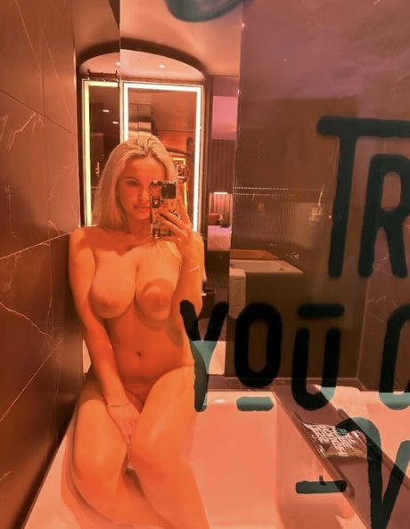 Vee Campbell sex onlyfans